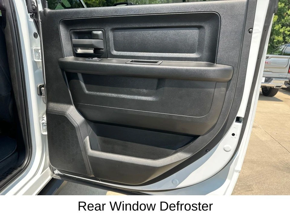 2023 Ram 3500 - Image 25 of 31