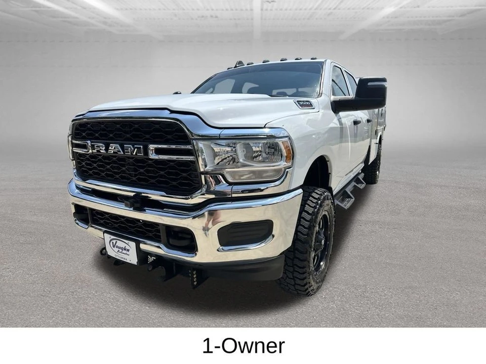 2023 Ram 3500 - Image 7 of 31