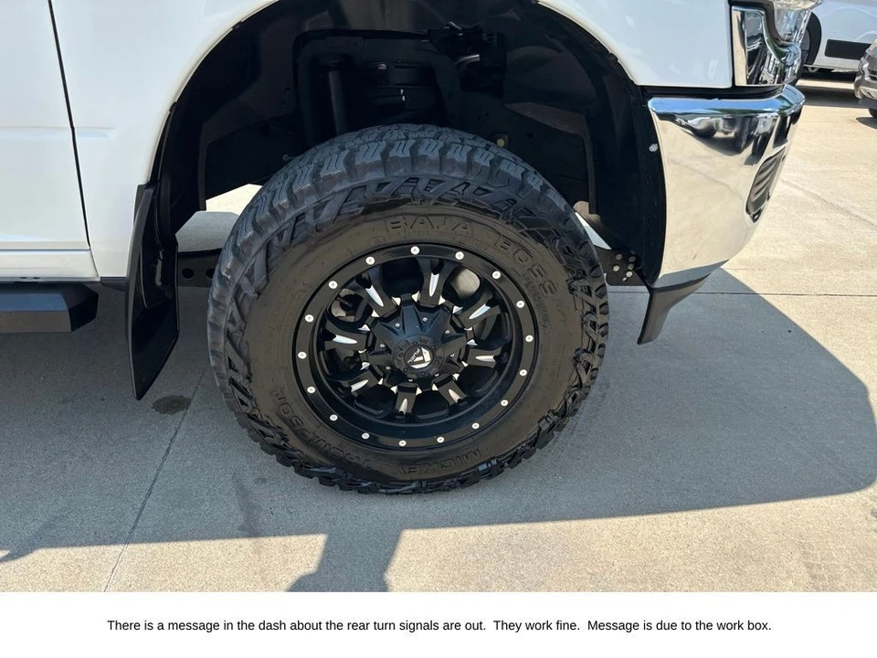 2023 Ram 3500 - Image 16 of 31