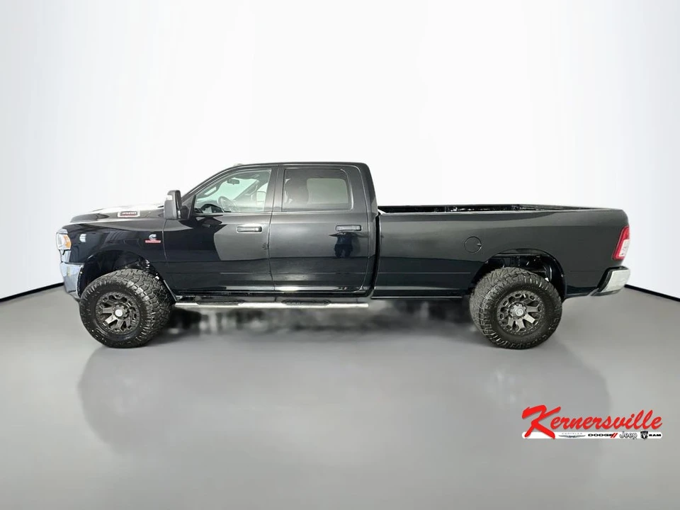 2023 Ram 3500 - Image 4 of 24