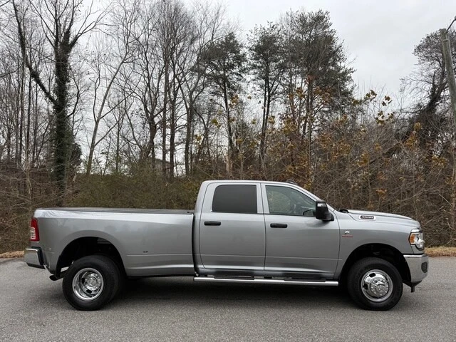 2023 Ram 3500 - Image 5 of 12