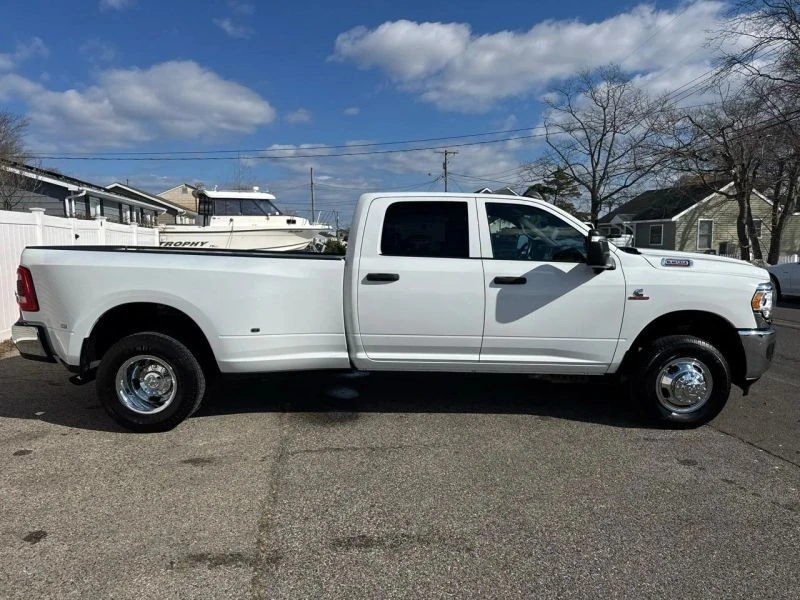 2023 Ram 3500 - Image 6 of 12