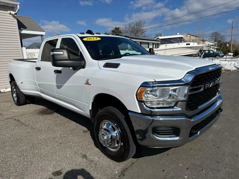 2023 Ram 3500 - Image 7 of 12