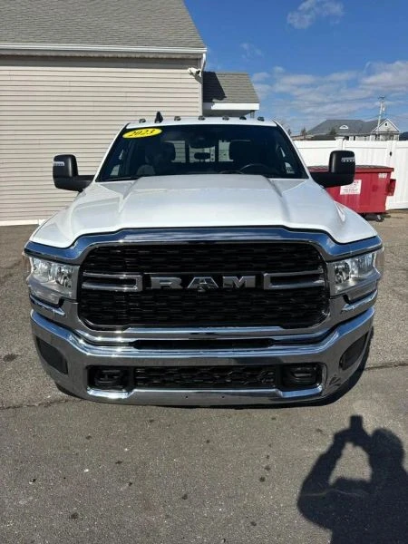 2023 Ram 3500 - Image 8 of 12
