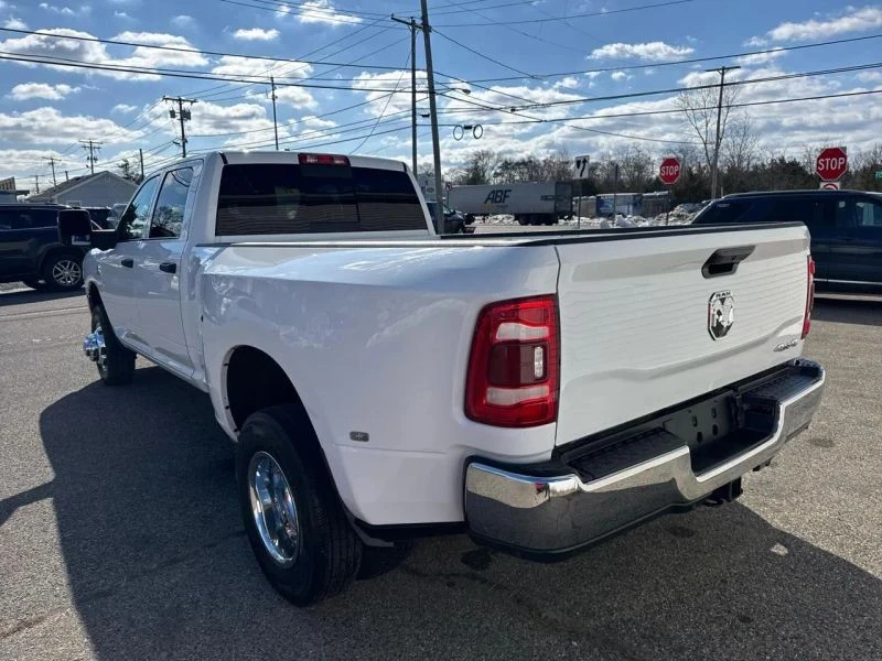 2023 Ram 3500 - Image 3 of 12
