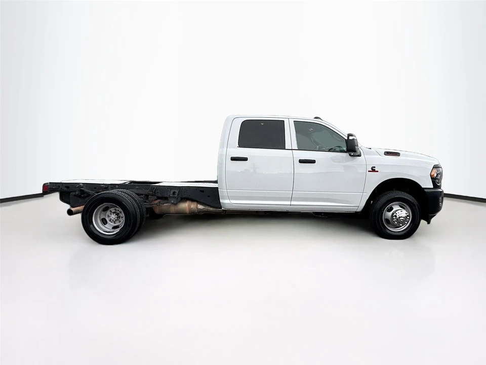 2023 Ram 3500 - Image 8 of 21