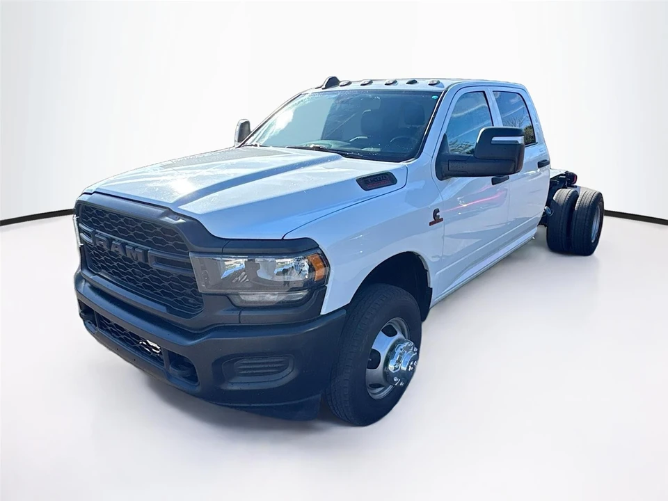 2023 Ram 3500 - Image 3 of 16