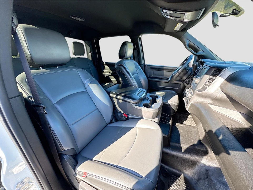 2023 Ram 3500 - Image 10 of 16