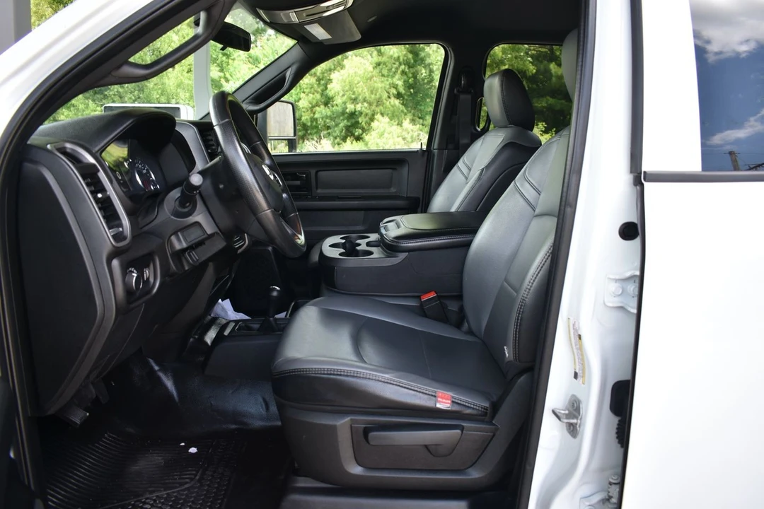 2023 Ram 3500 - Image 12 of 26
