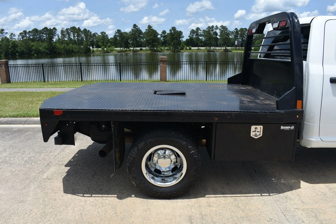 2023 Ram 3500 - Image 4 of 26