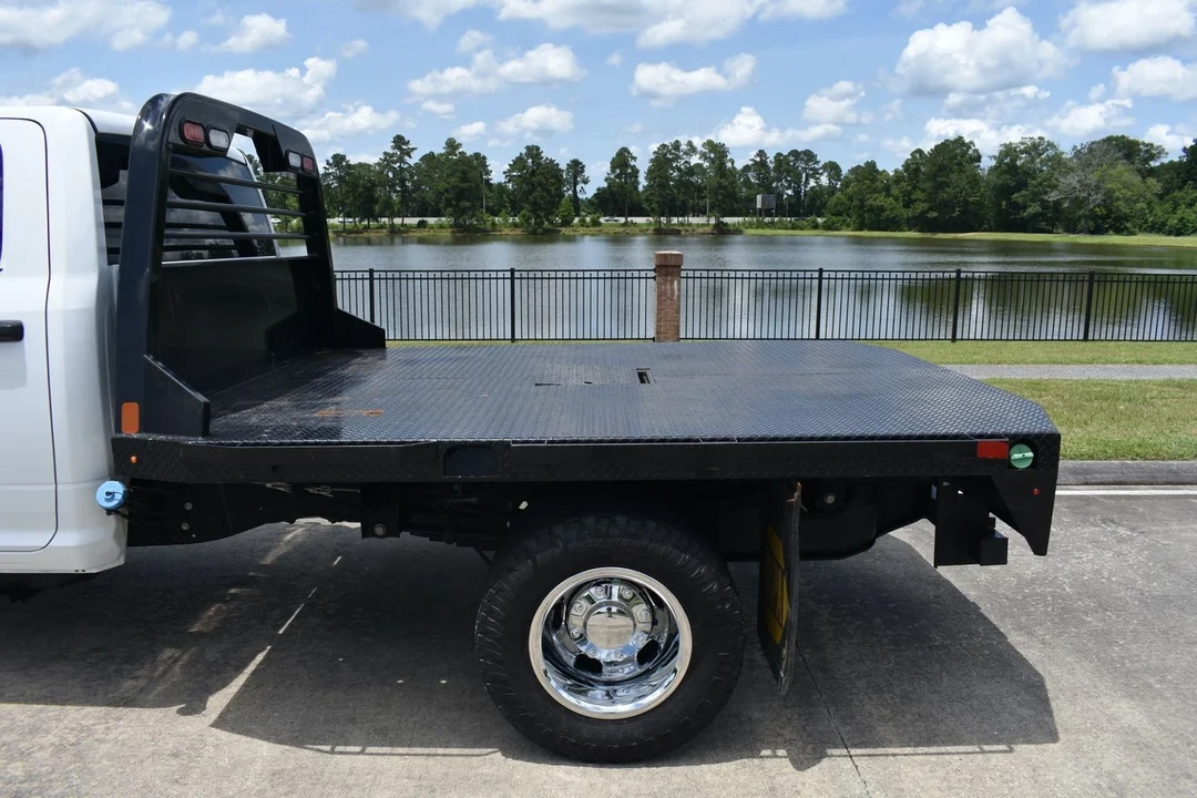 2023 Ram 3500 - Image 8 of 12