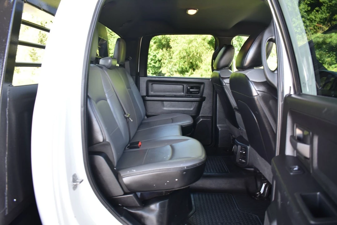 2023 Ram 3500 - Image 17 of 24