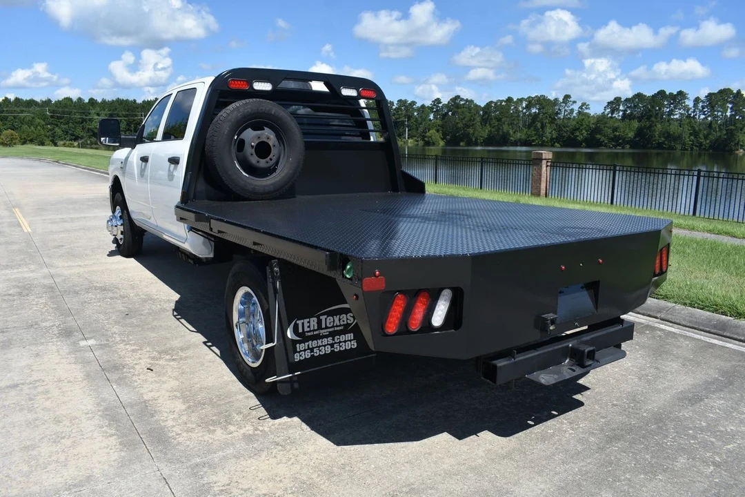 2023 Ram 3500 - Image 7 of 12