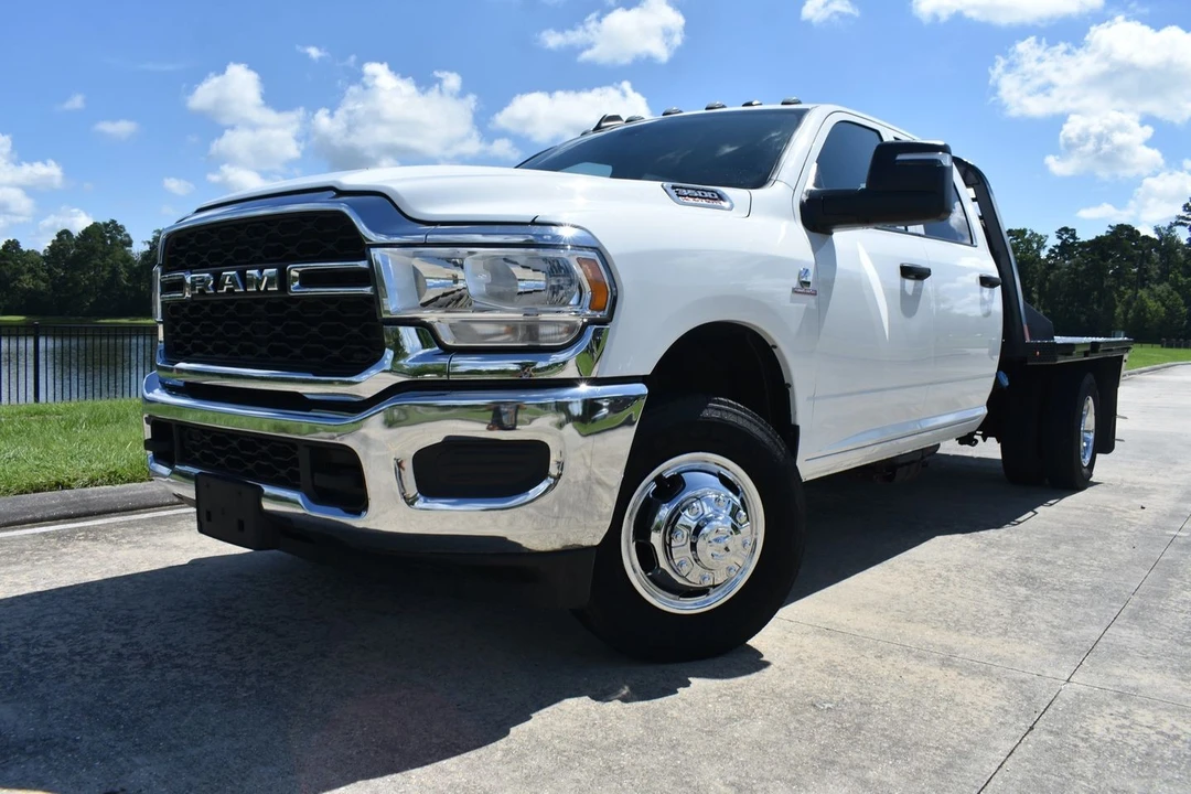 2023 Ram 3500 - Image 11 of 24