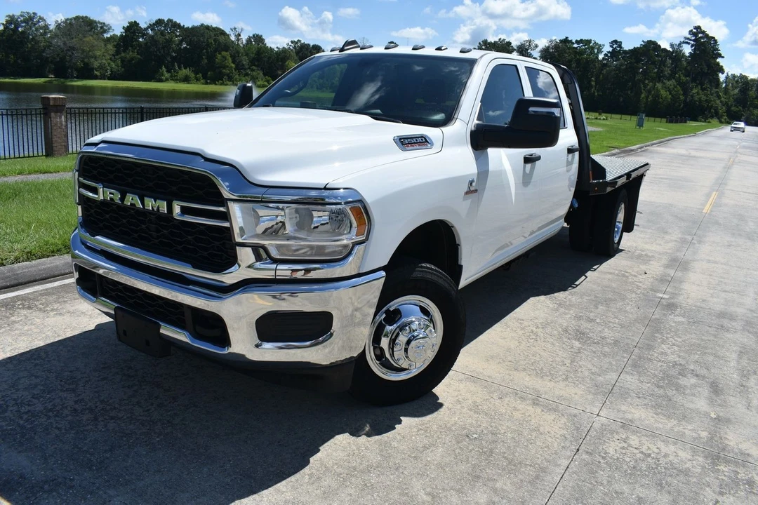 2023 Ram 3500 - Image 10 of 24