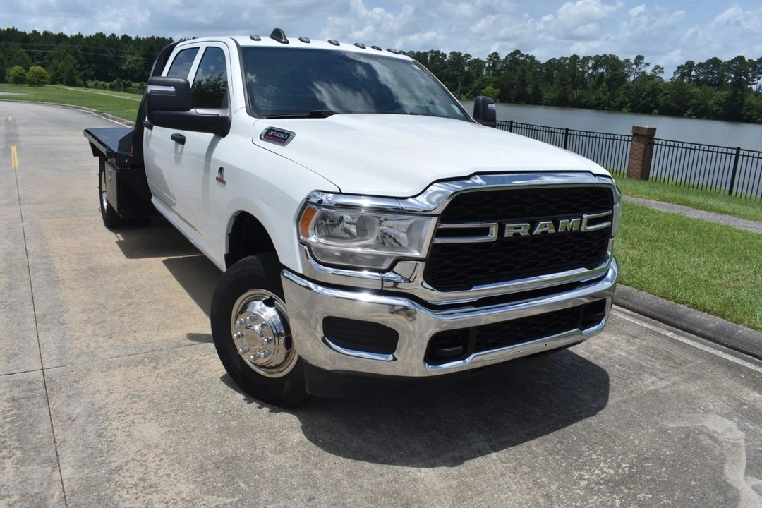 2023 Ram 3500 - Image 10 of 24