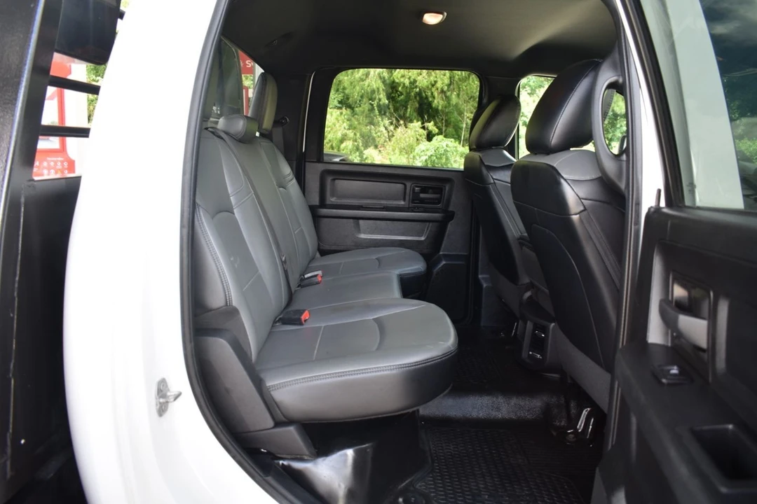 2023 Ram 3500 - Image 17 of 24