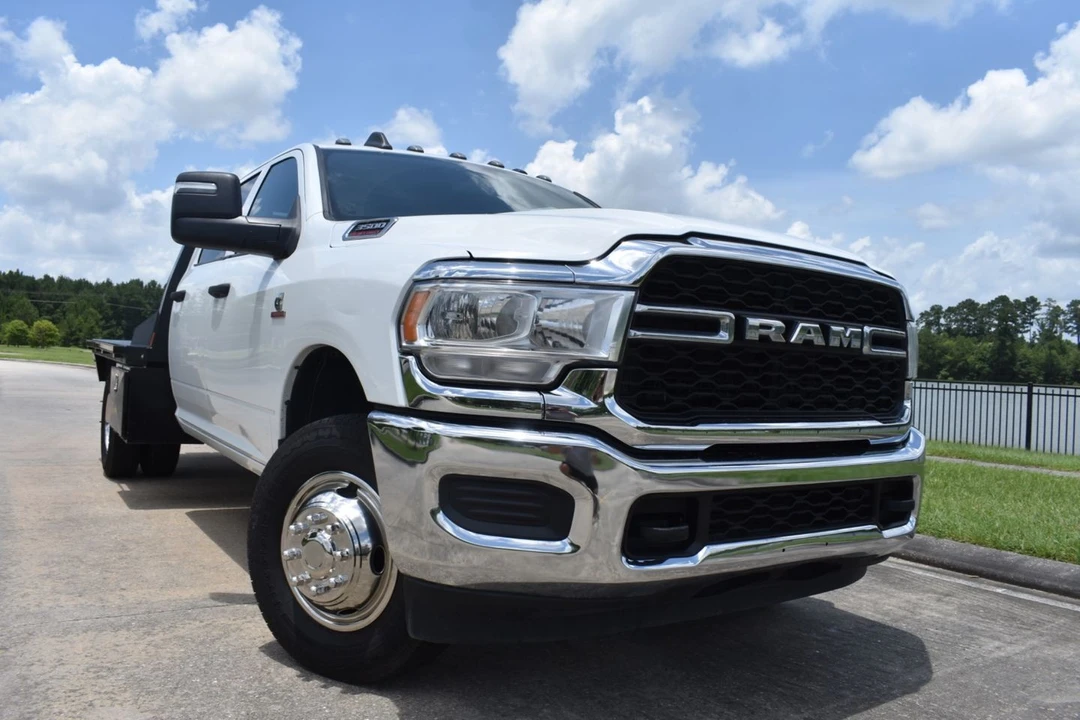 2023 Ram 3500 - Image 11 of 24