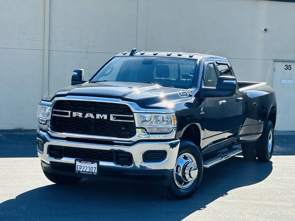 2023 Ram 3500 - Image 2 of 21