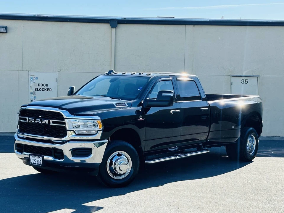 2023 Ram 3500 - Image 3 of 21
