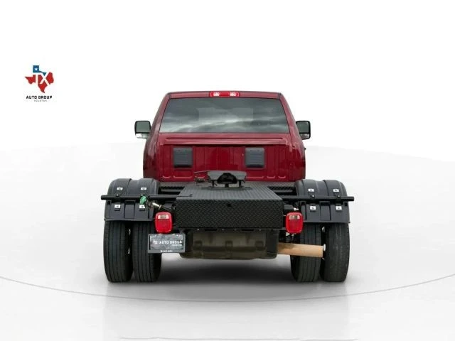 2023 Ram 3500 - Image 9 of 31