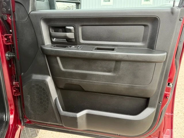 2023 Ram 3500 - Image 26 of 31