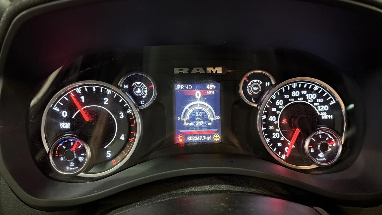 2023 Ram 4500 & 5500 - Image 12 of 17