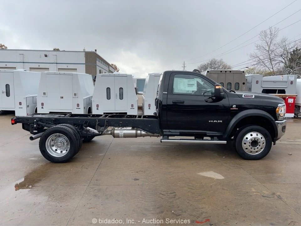 2023 Ram 4500 & 5500 - Image 6 of 12
