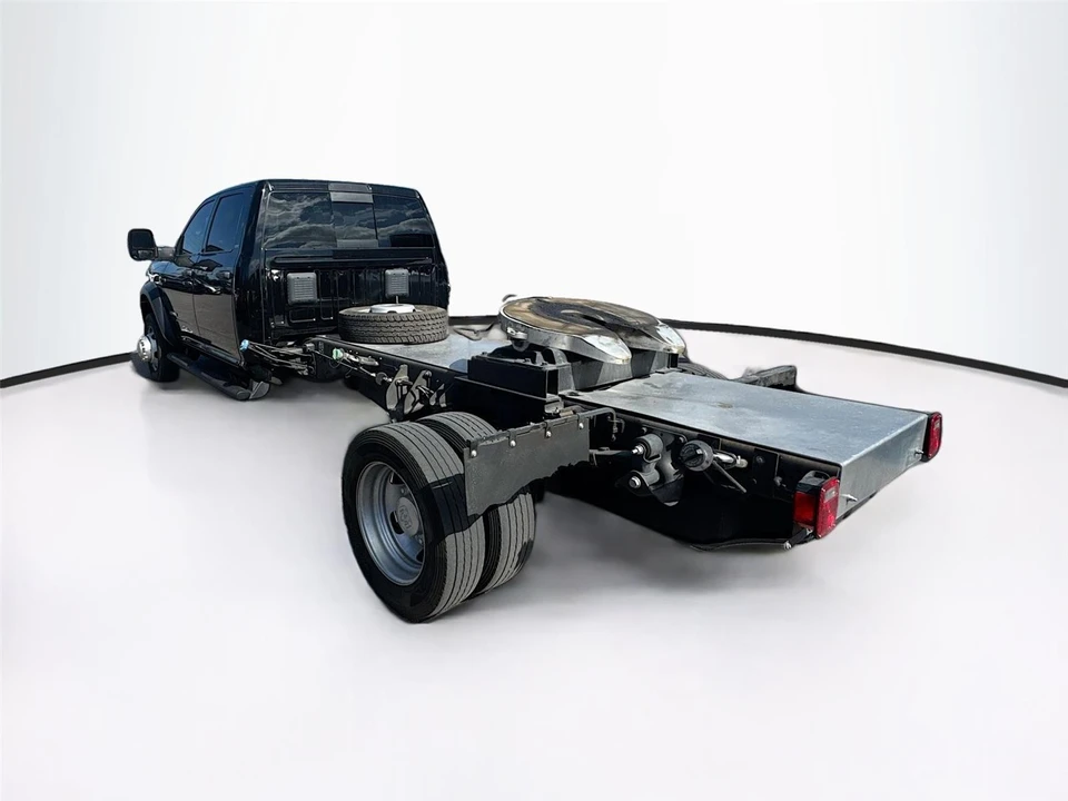 2023 Ram 4500 & 5500 - Image 5 of 13