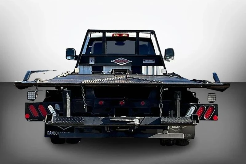 2023 Ram 4500 & 5500 - Image 4 of 12