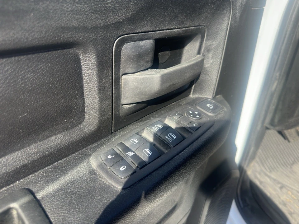 2023 Ram 4500 & 5500 - Image 4 of 12