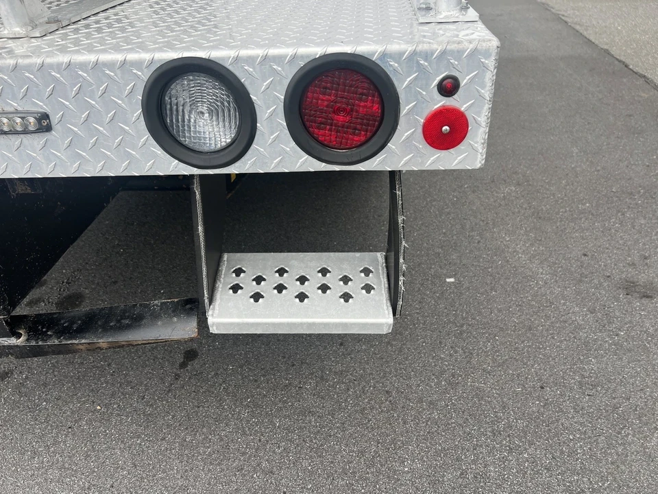 2023 Ram 4500 & 5500 - Image 10 of 12