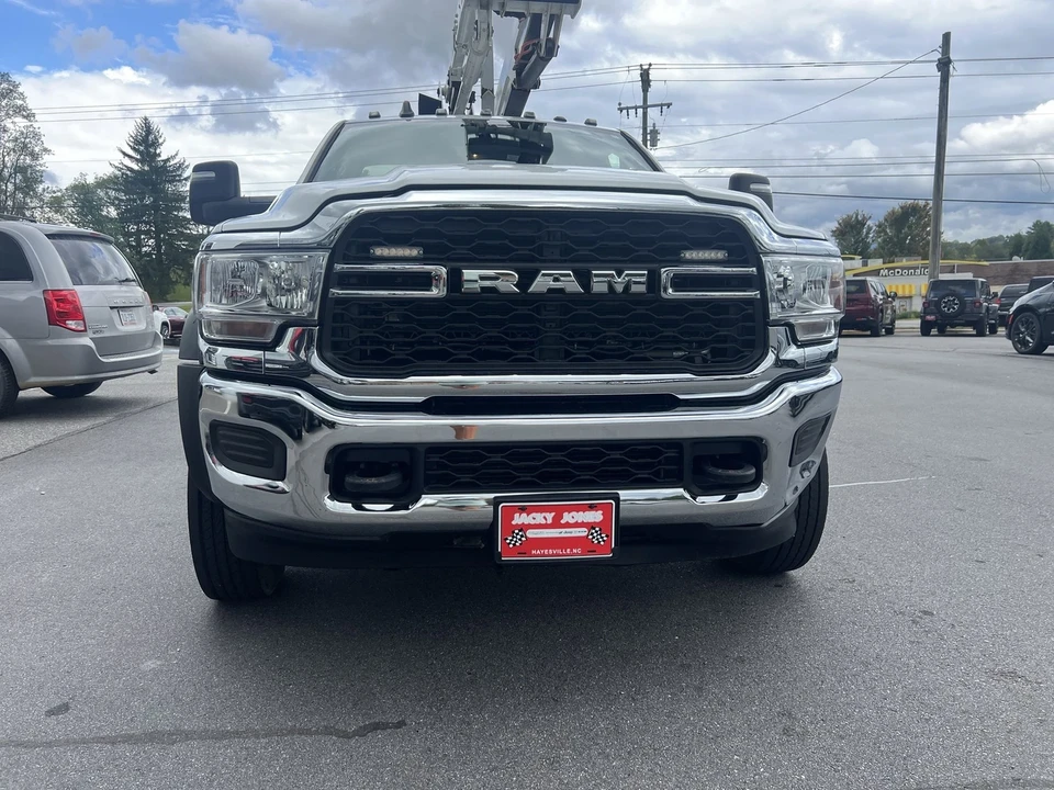 2023 Ram 4500 & 5500 - Image 5 of 12