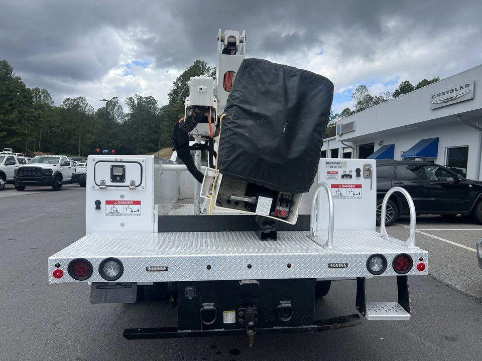 2023 Ram 4500 & 5500 - Image 2 of 12