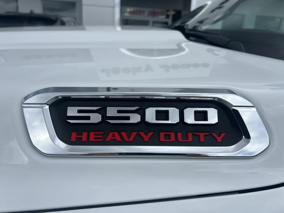 2023 Ram 4500 & 5500 - Image 7 of 12