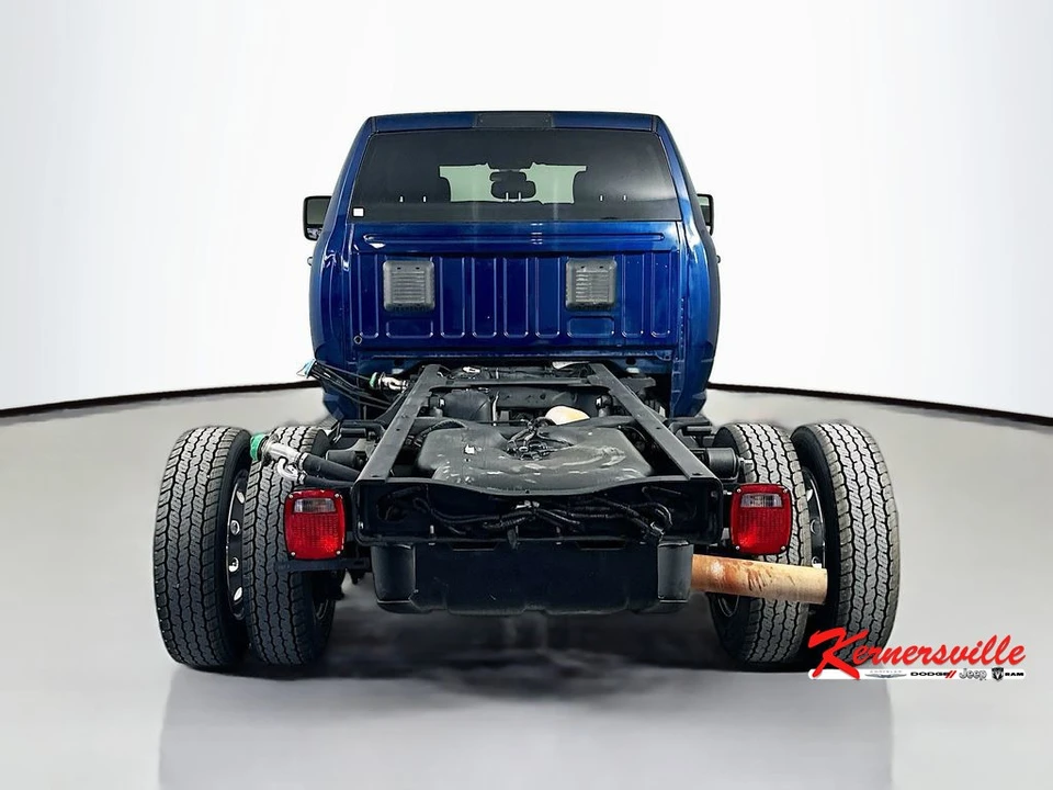 2023 Ram 4500 & 5500 - Image 6 of 24