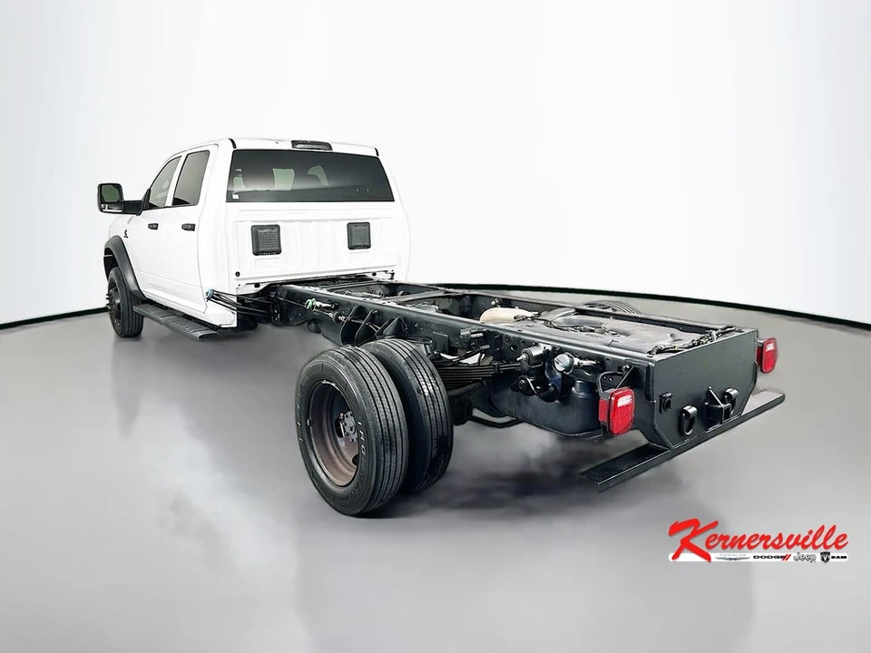2023 Ram 4500 & 5500 - Image 5 of 24