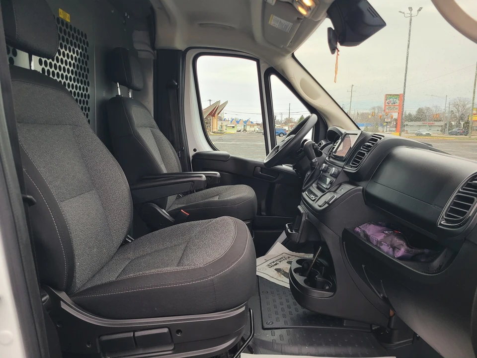 2023 Ram ProMaster - Image 11 of 21