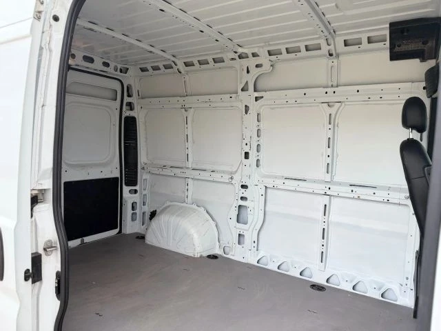 2023 Ram ProMaster - Image 13 of 21