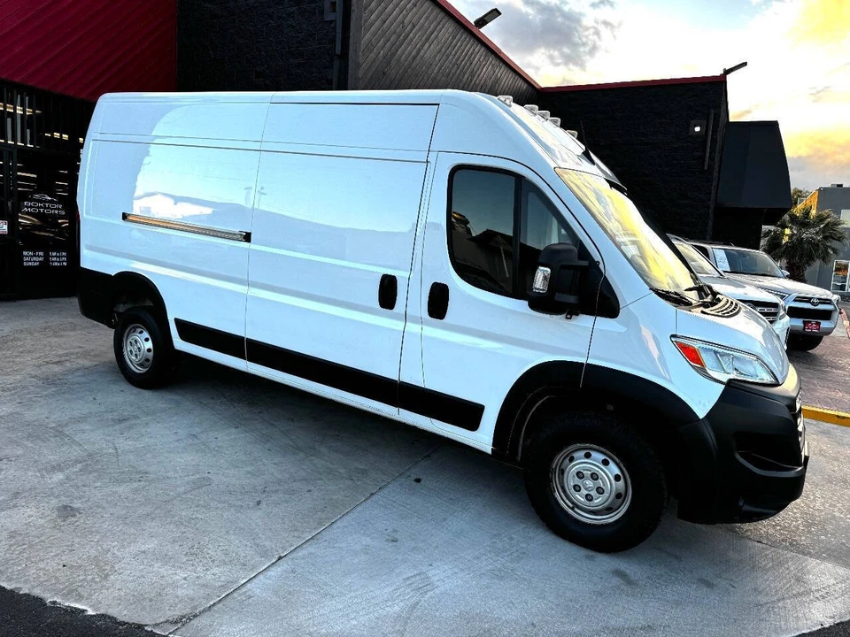 2023 Ram ProMaster - Image 2 of 12