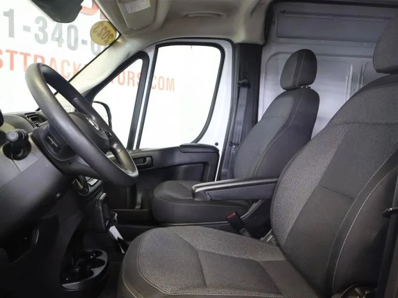 2023 Ram ProMaster - Image 8 of 12