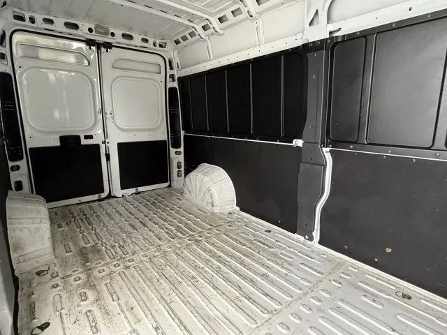 2023 Ram ProMaster - Image 10 of 12