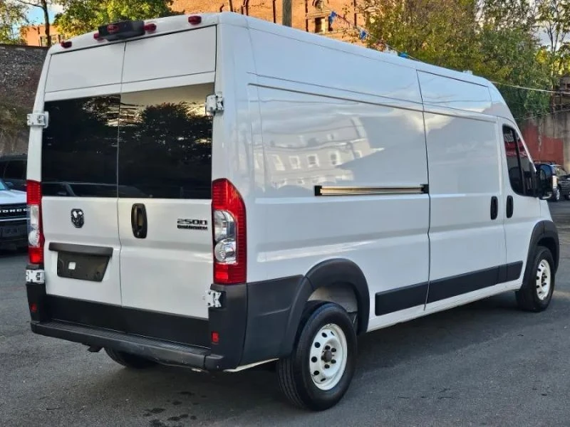 2023 Ram ProMaster - Image 10 of 12