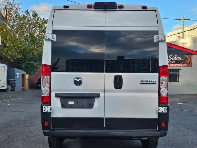 2023 Ram ProMaster - Image 8 of 12