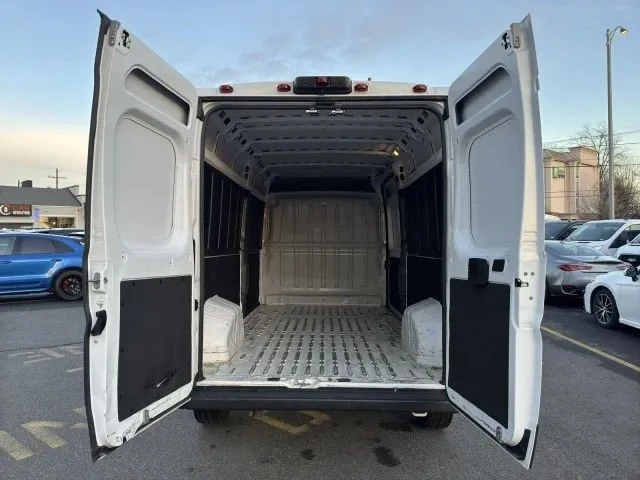 2023 Ram ProMaster - Image 7 of 12