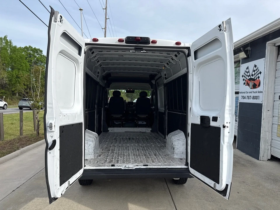2023 Ram ProMaster - Image 8 of 17