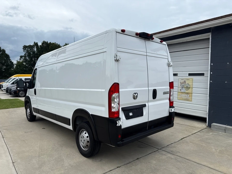 2023 Ram ProMaster - Image 2 of 19