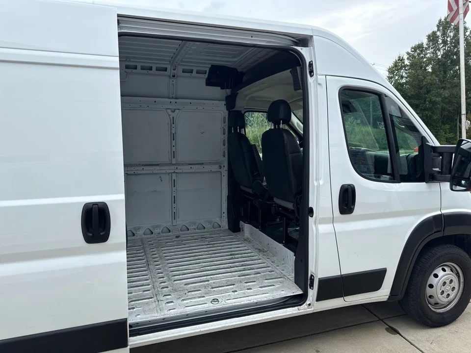 2023 Ram ProMaster - Image 11 of 19