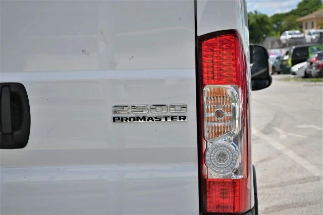 2023 Ram ProMaster - Image 8 of 15
