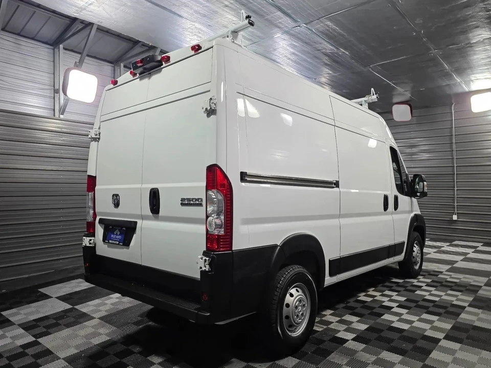 2023 Ram ProMaster - Image 5 of 12